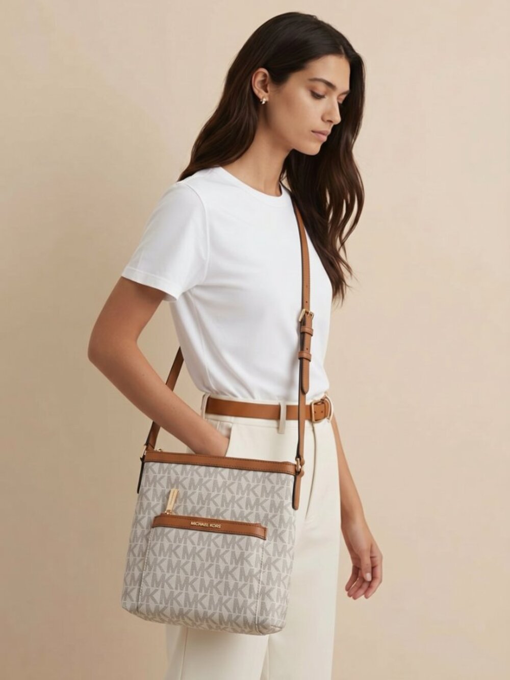 Michael Kors Vanilla MK Signature Crossbody Purse Bag - Picture 2 of 13